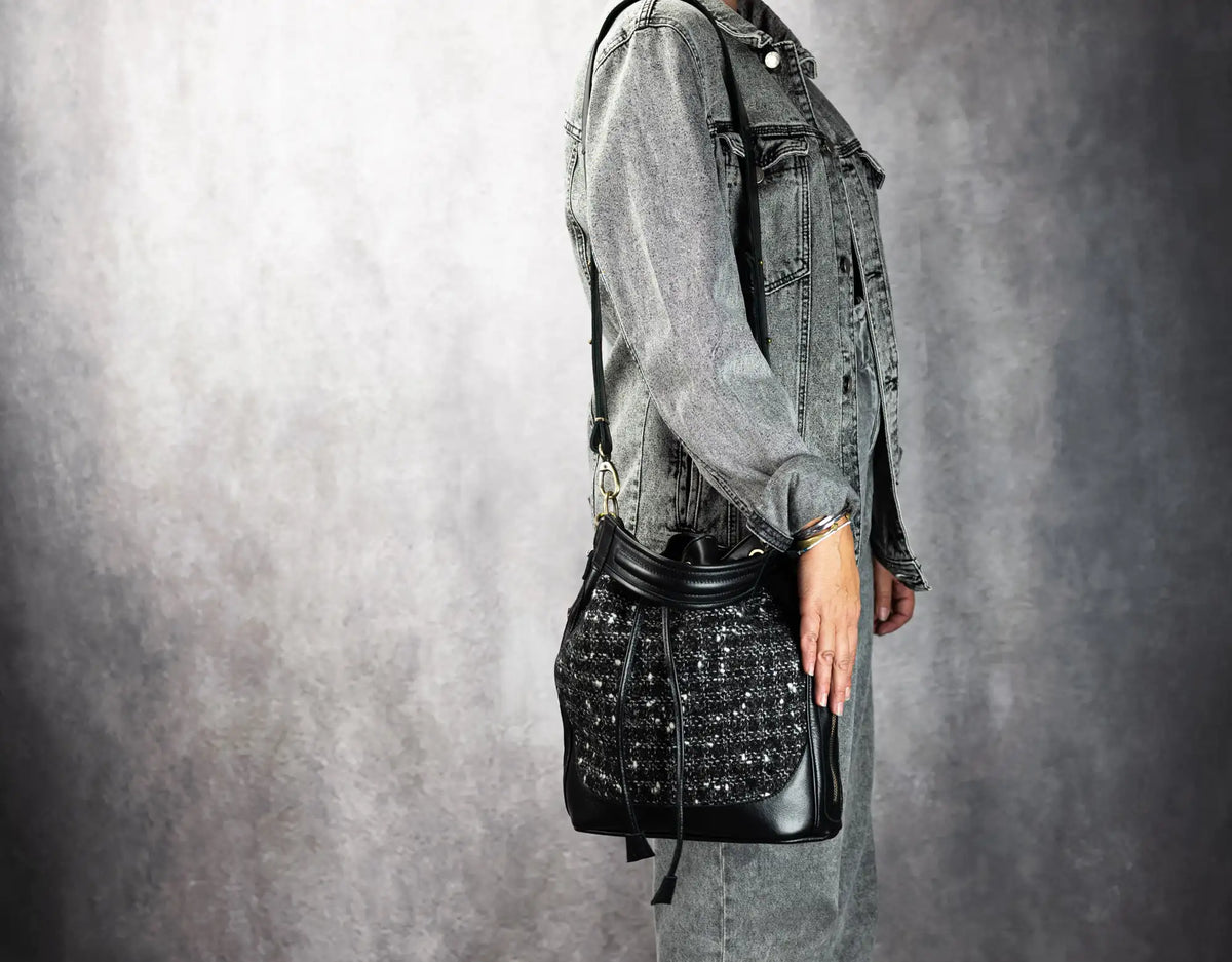 Danae bag - Black leather and black wool