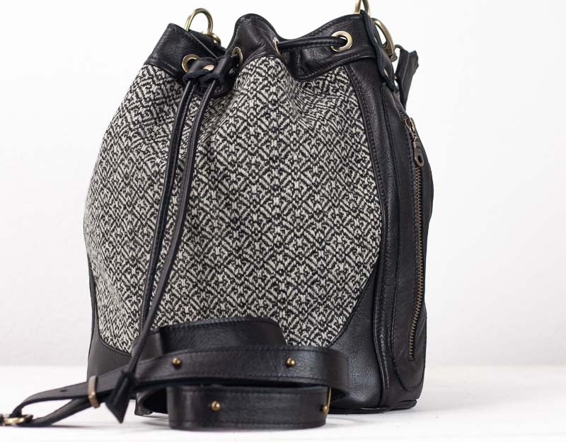 Danae bag - Black leather and wool