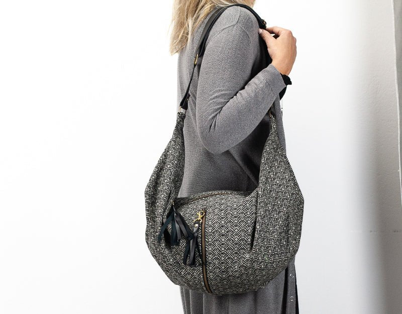 Kallia crossbody bag - Black patterned wool and leather - milloobags