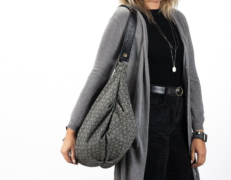 Kallia crossbody bag - Black patterned wool and leather - milloobags