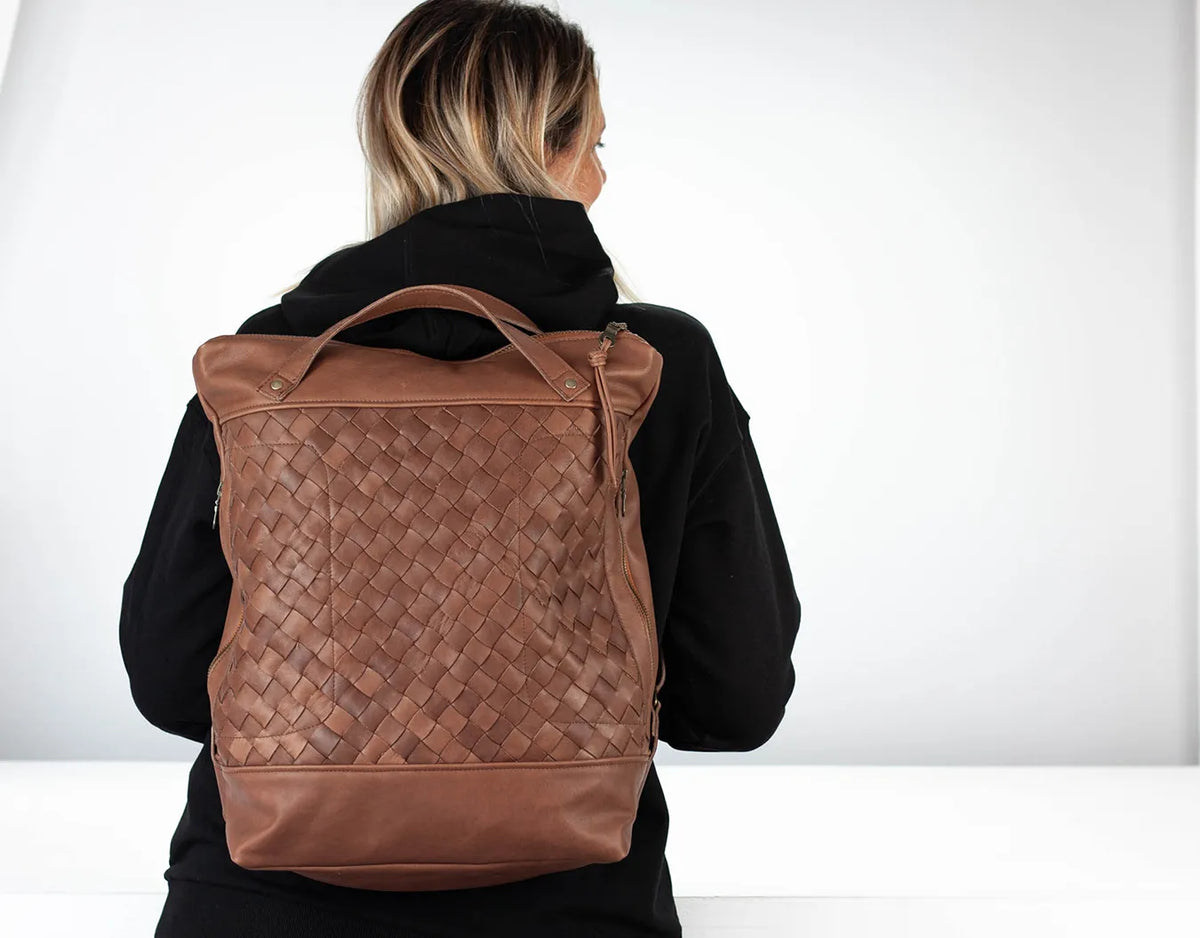 Minos backpack - Chocolate brown hand woven leather