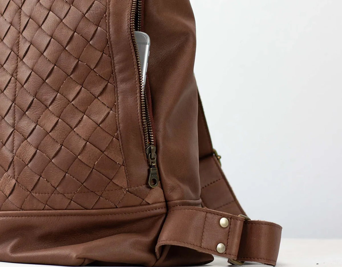 Minos backpack - Chocolate brown hand woven leather