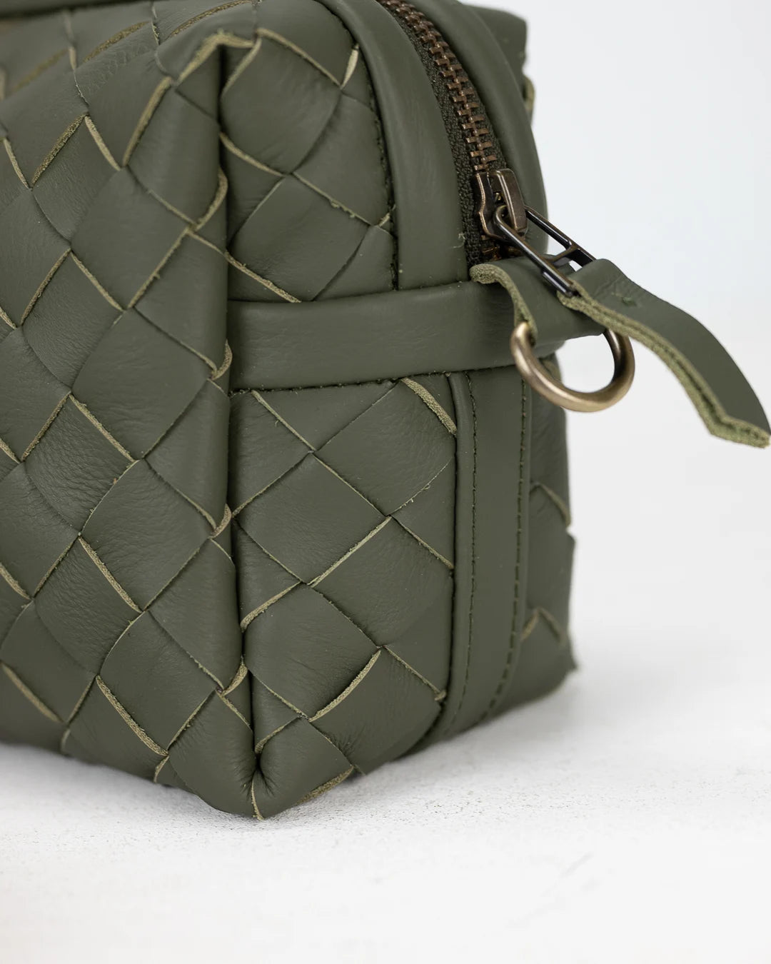 Calliope bag - Handwoven olive green leather