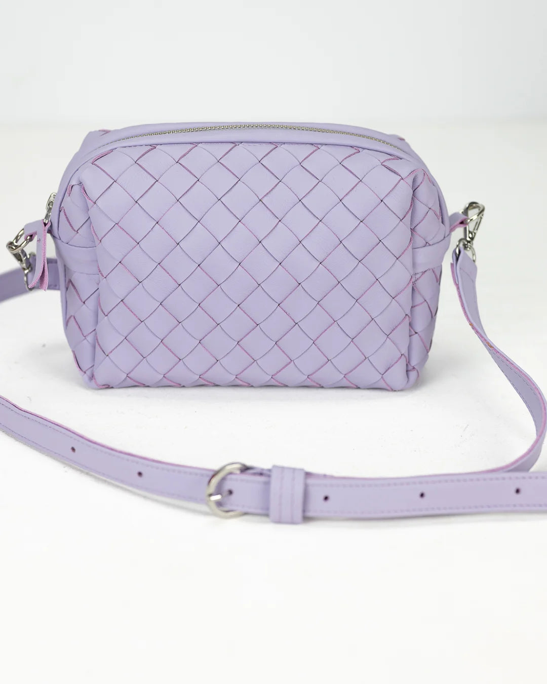 Calliope bag - Handwoven lilac leather