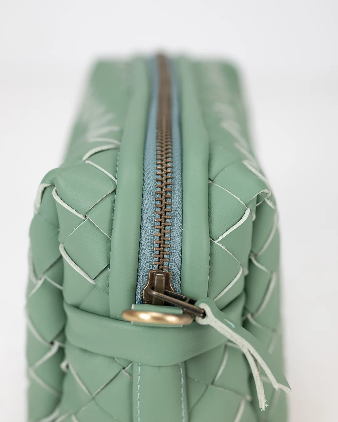 Calliope bag - Handwoven mint green leather