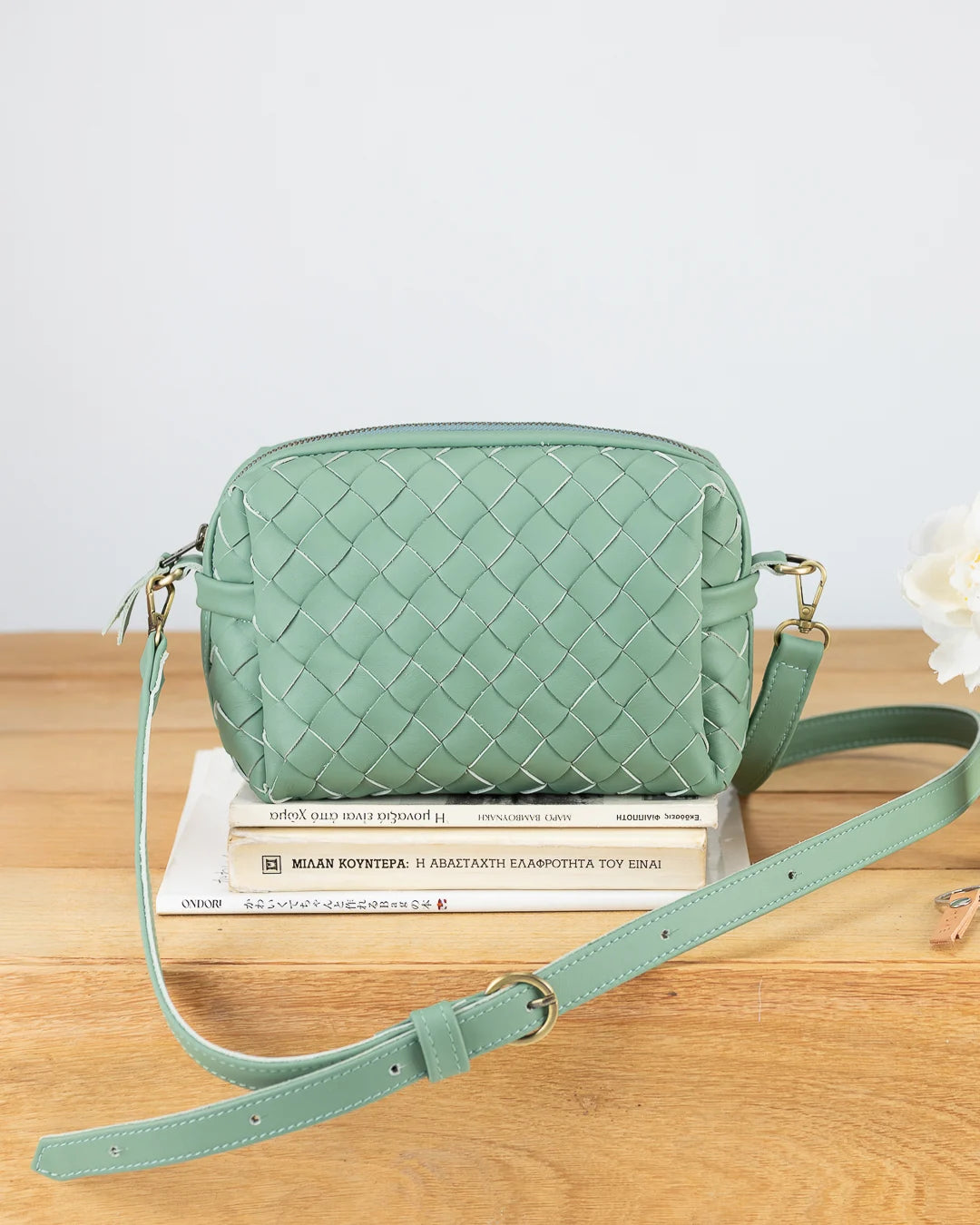 Calliope bag - Handwoven mint green leather