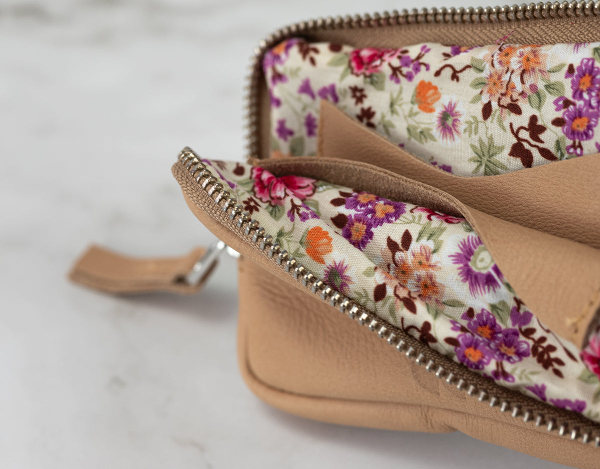 Myrto wallet - Beige leather