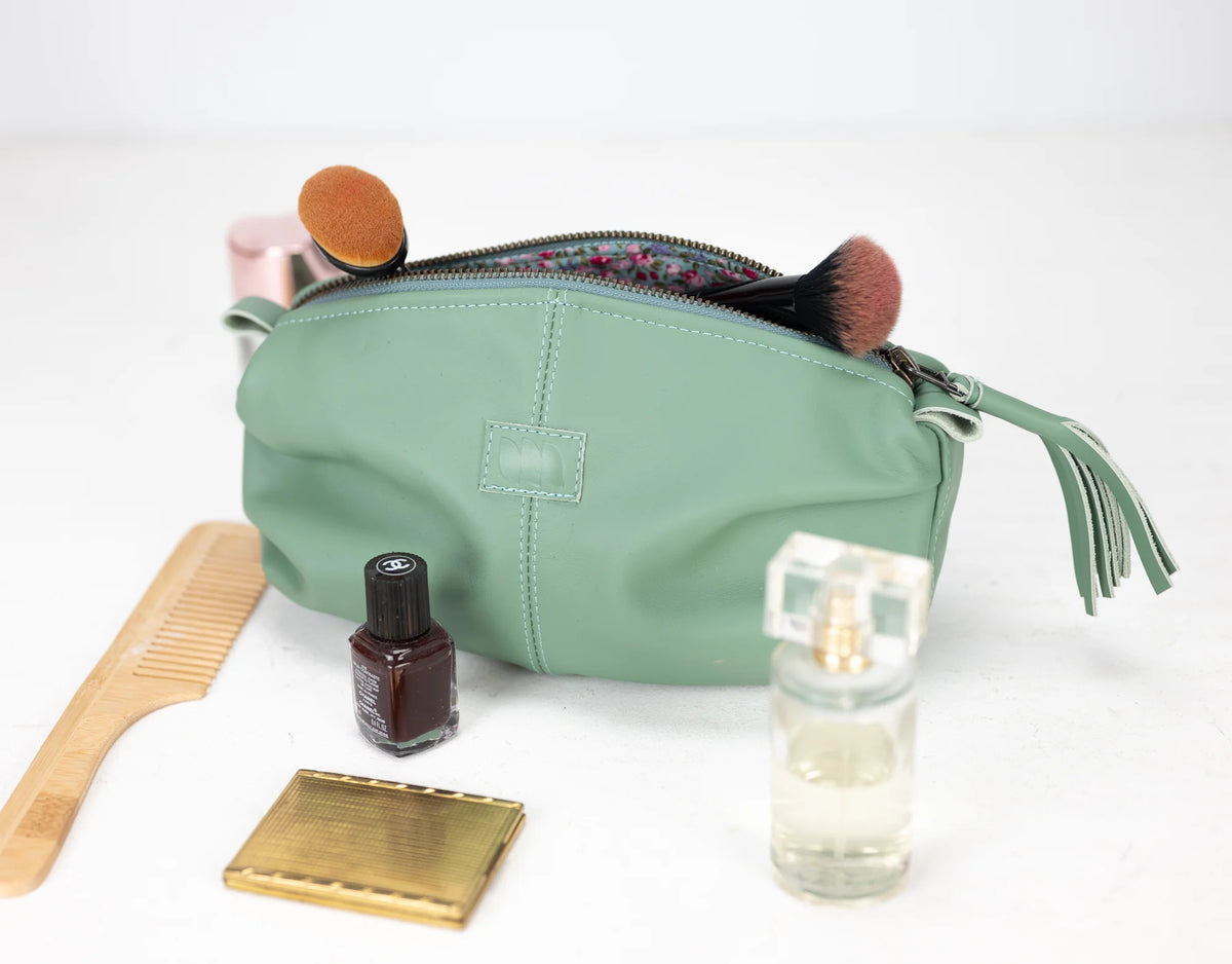 Ariadne case - Mint Green leather