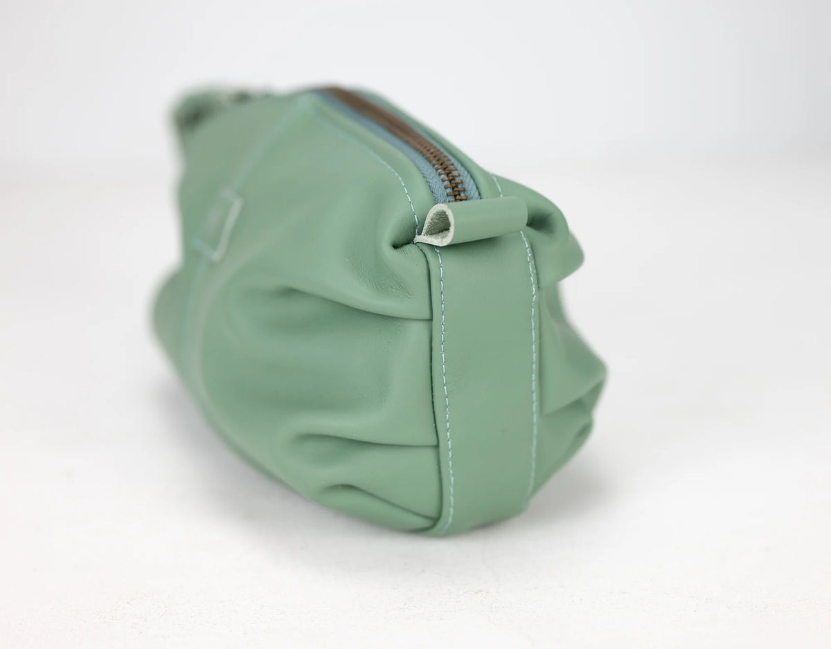 Ariadne case - Mint Green leather