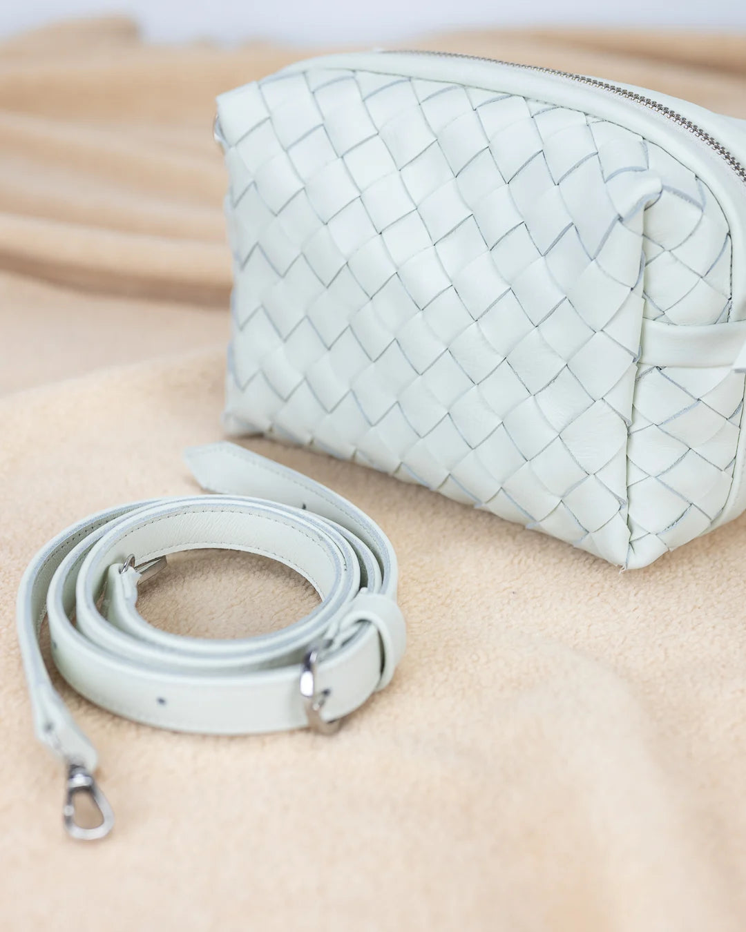 Calliope bag - Handwoven off white leather