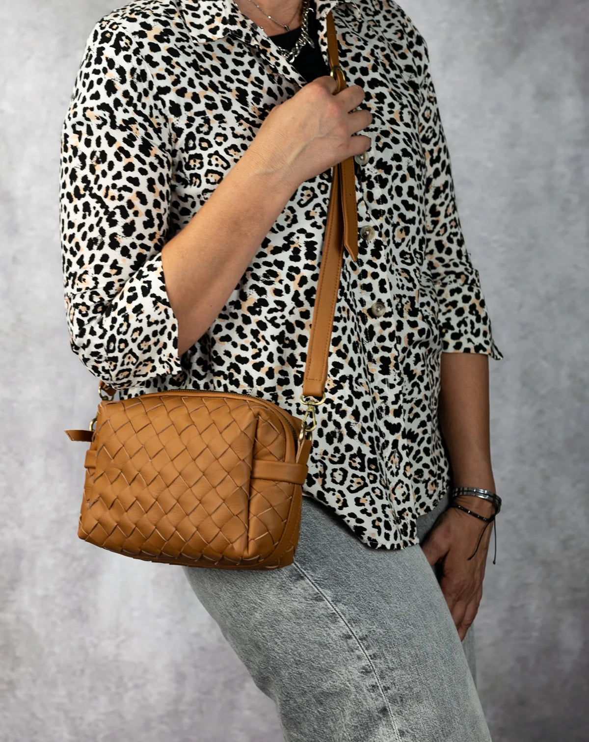 Calliope bag - Handwoven tabac brown leather