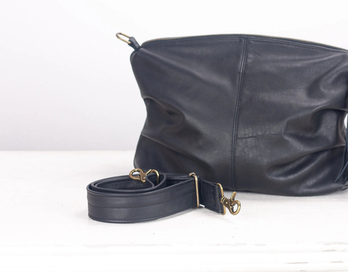 Ariadne purse - Black leather