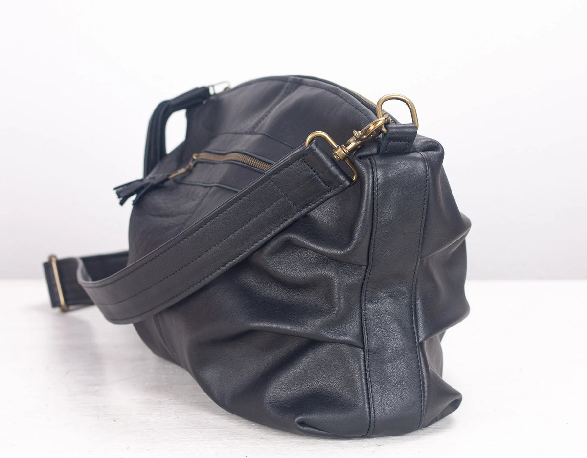 Ariadne purse - Black leather