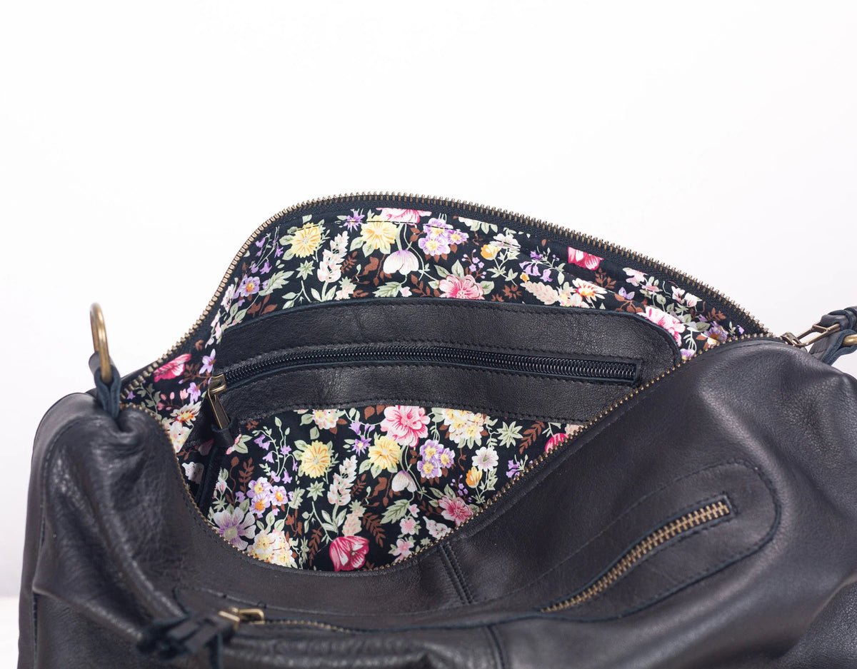 Ariadne purse - Black leather