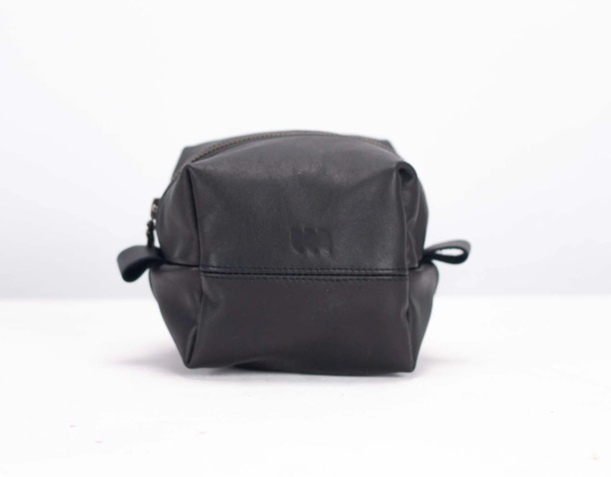 Cube case - Black leather
