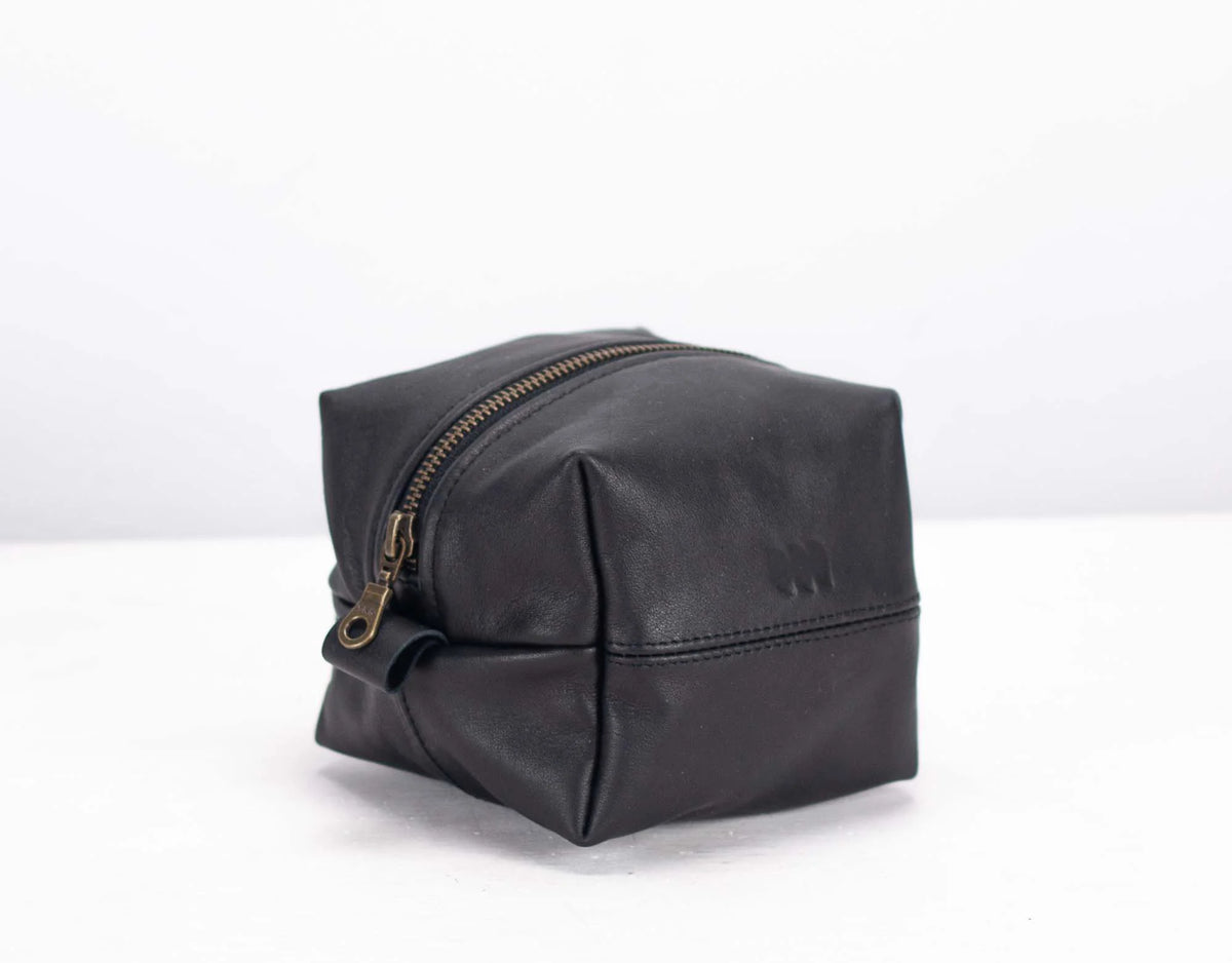 Cube case - Black leather