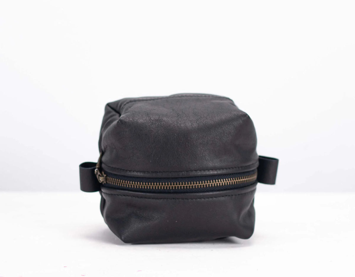 Cube case - Black leather