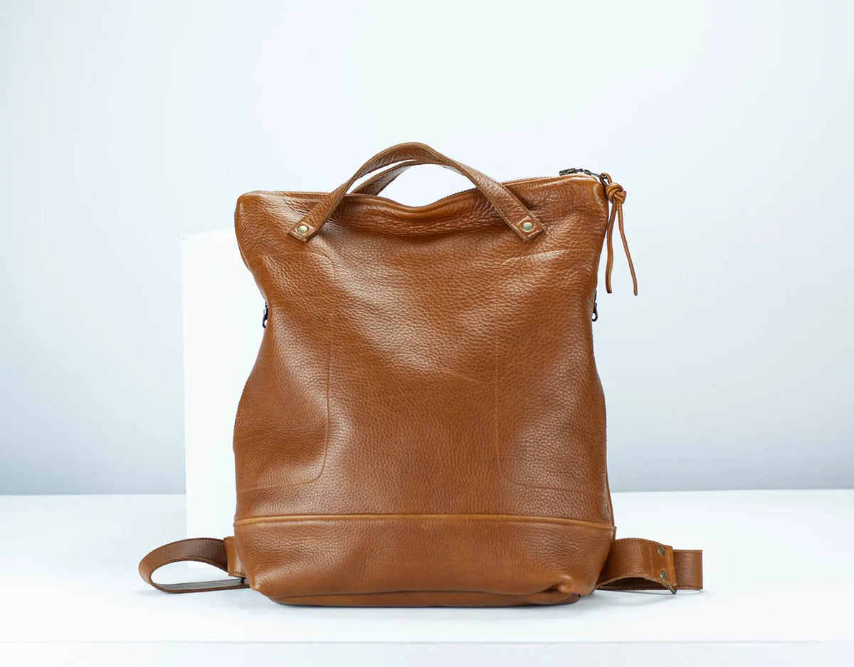Minos backpack - Brown pebbled leather