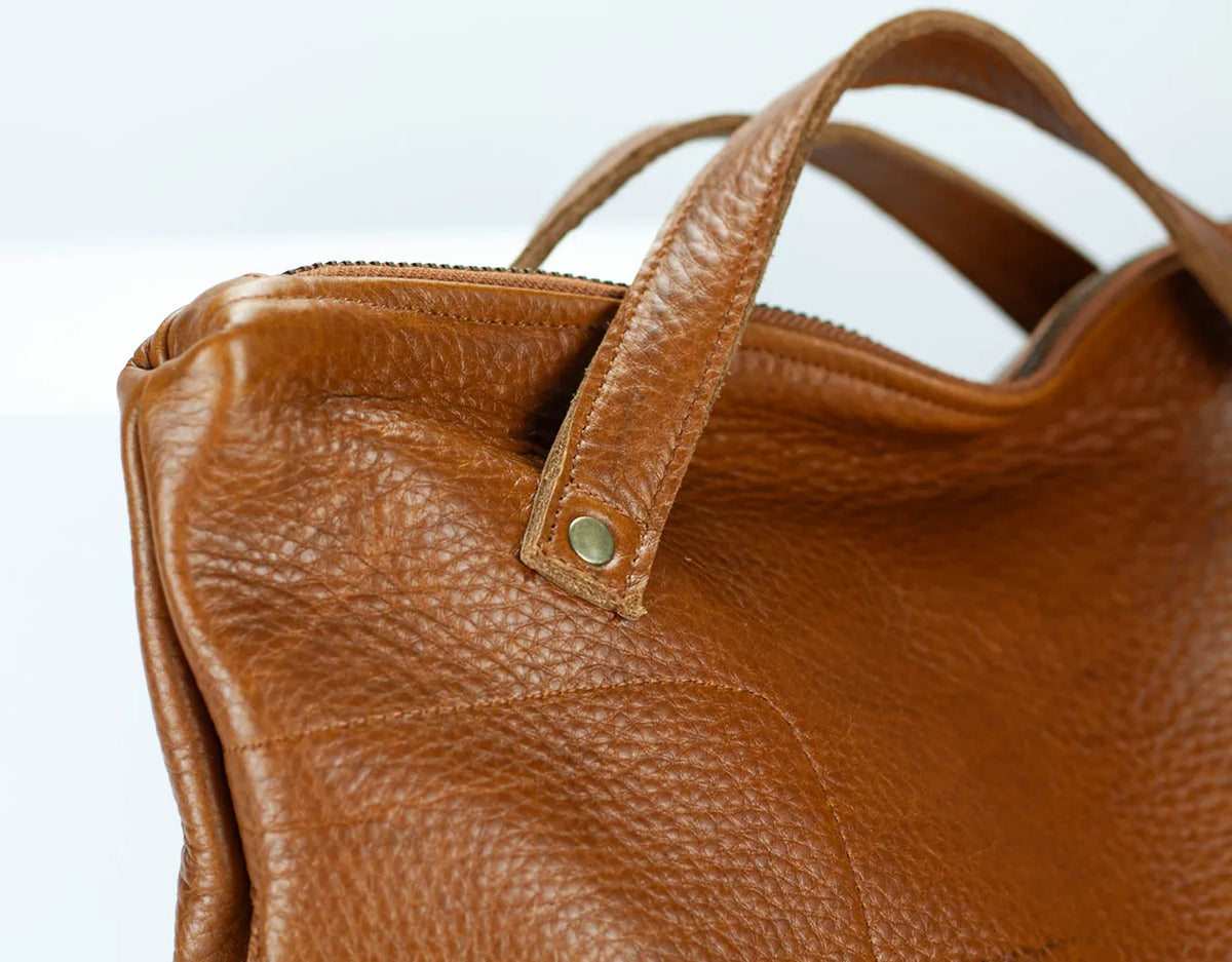 Minos backpack - Brown pebbled leather