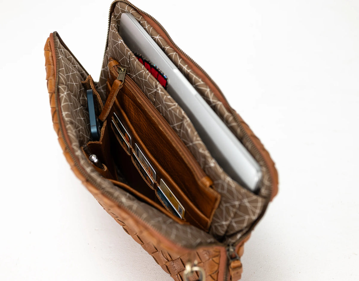 Athena Laptop Clutch - Brown leather