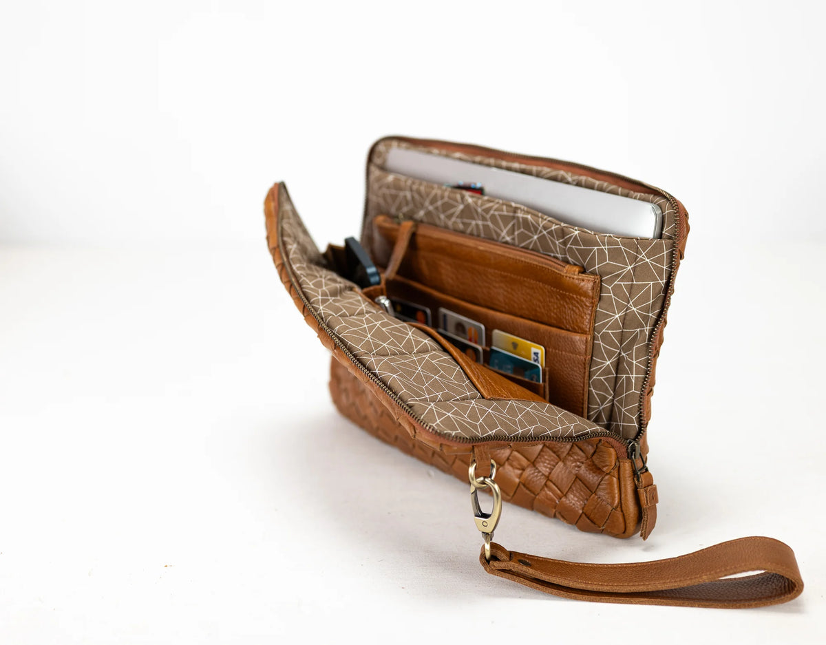 Athena Laptop Clutch - Brown leather