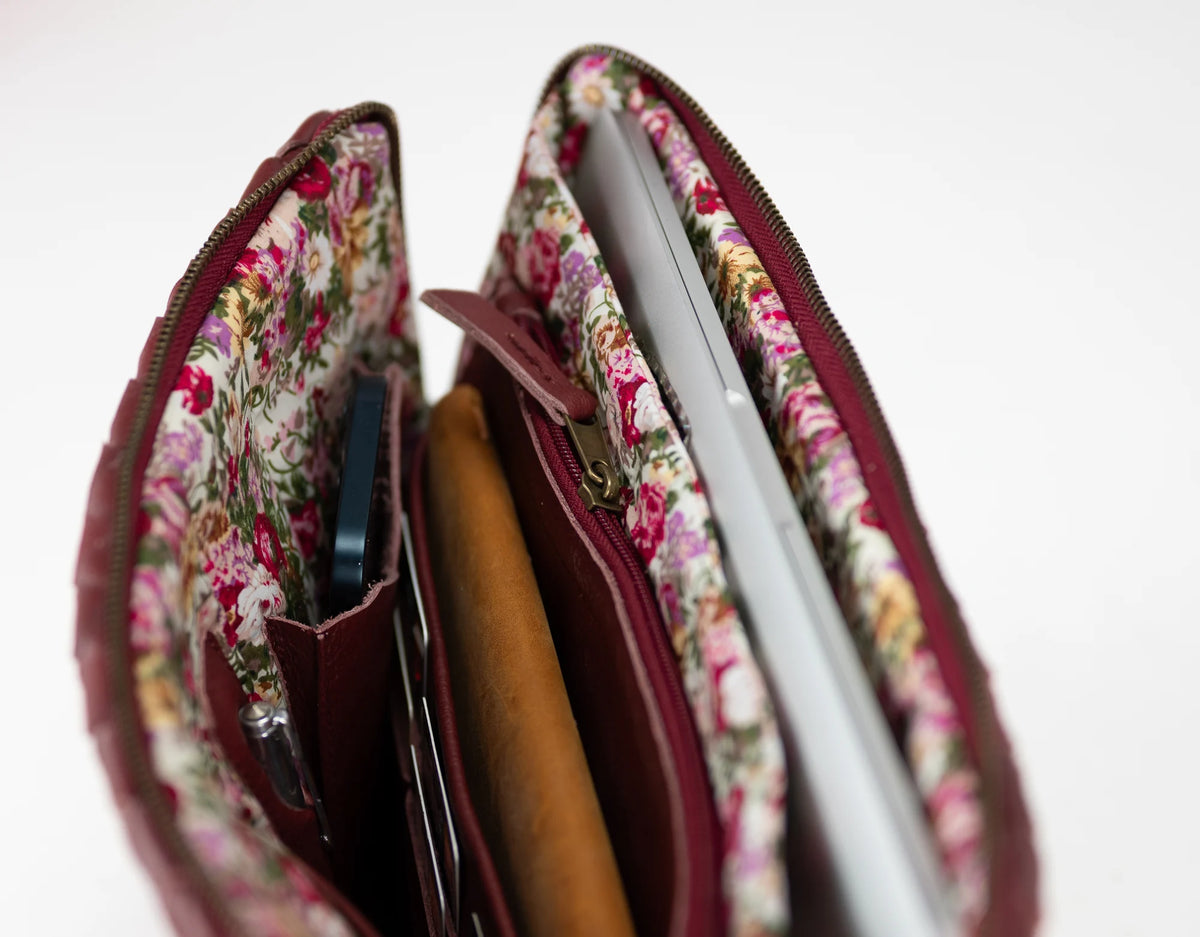 Athena Laptop Clutch - Burgundy leather