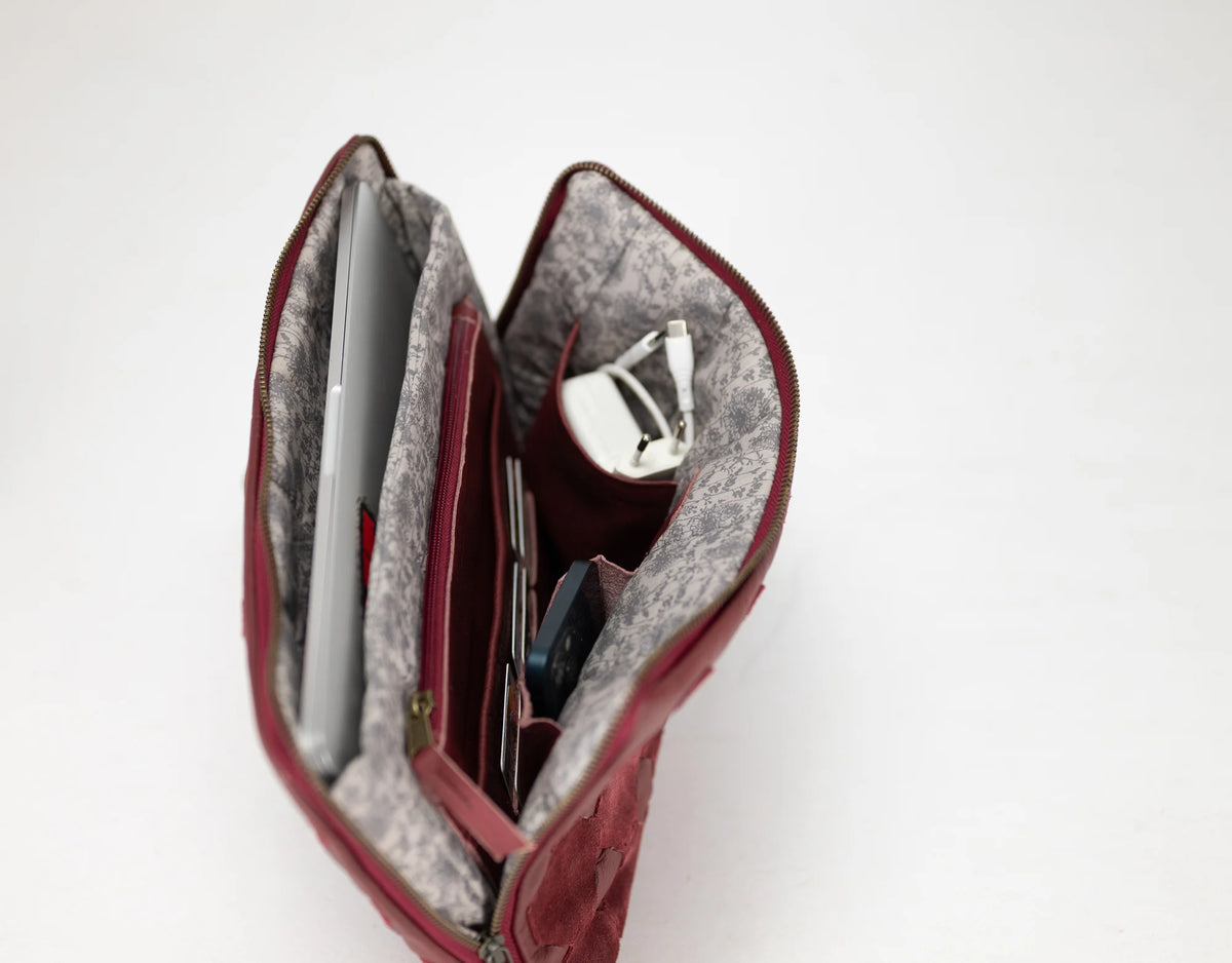 Athena Laptop Clutch - Burgundy leather