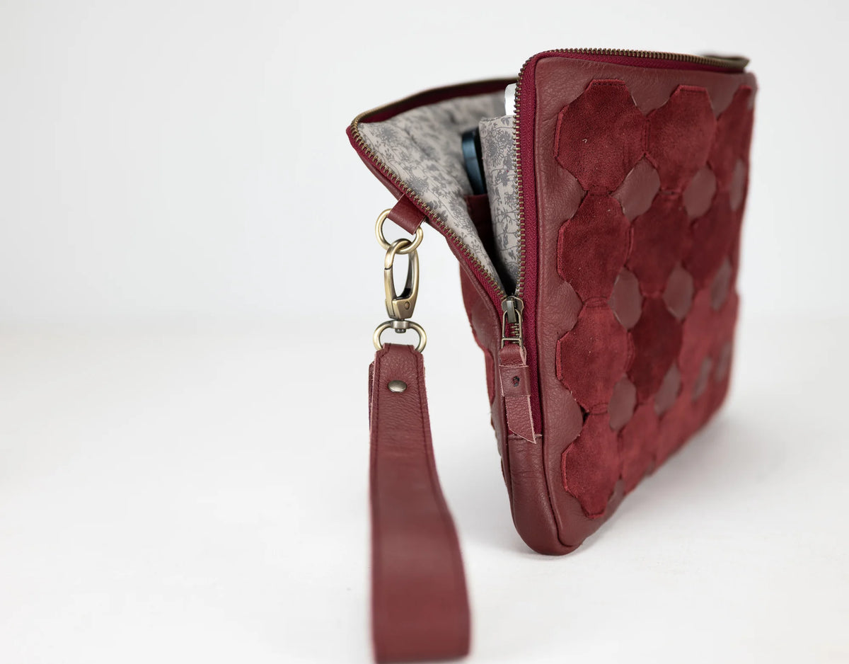 Athena Laptop Clutch - Burgundy leather