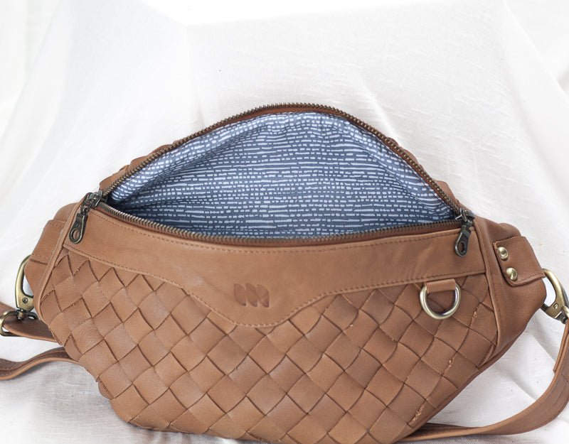 Haris fanny pack - Milk coffee brown handwoven leather - milloobags