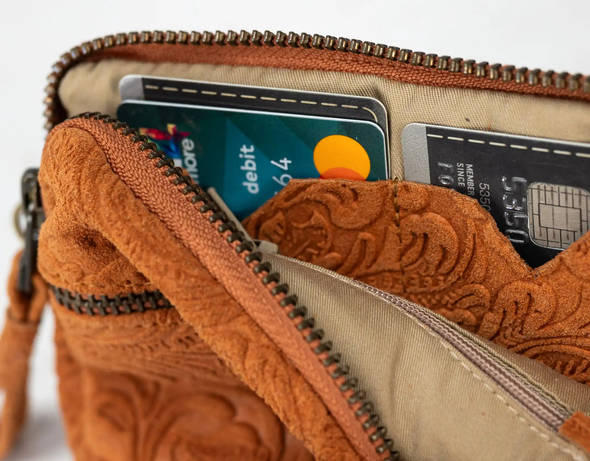 Antheia mini wallet - Embossed Floral leather