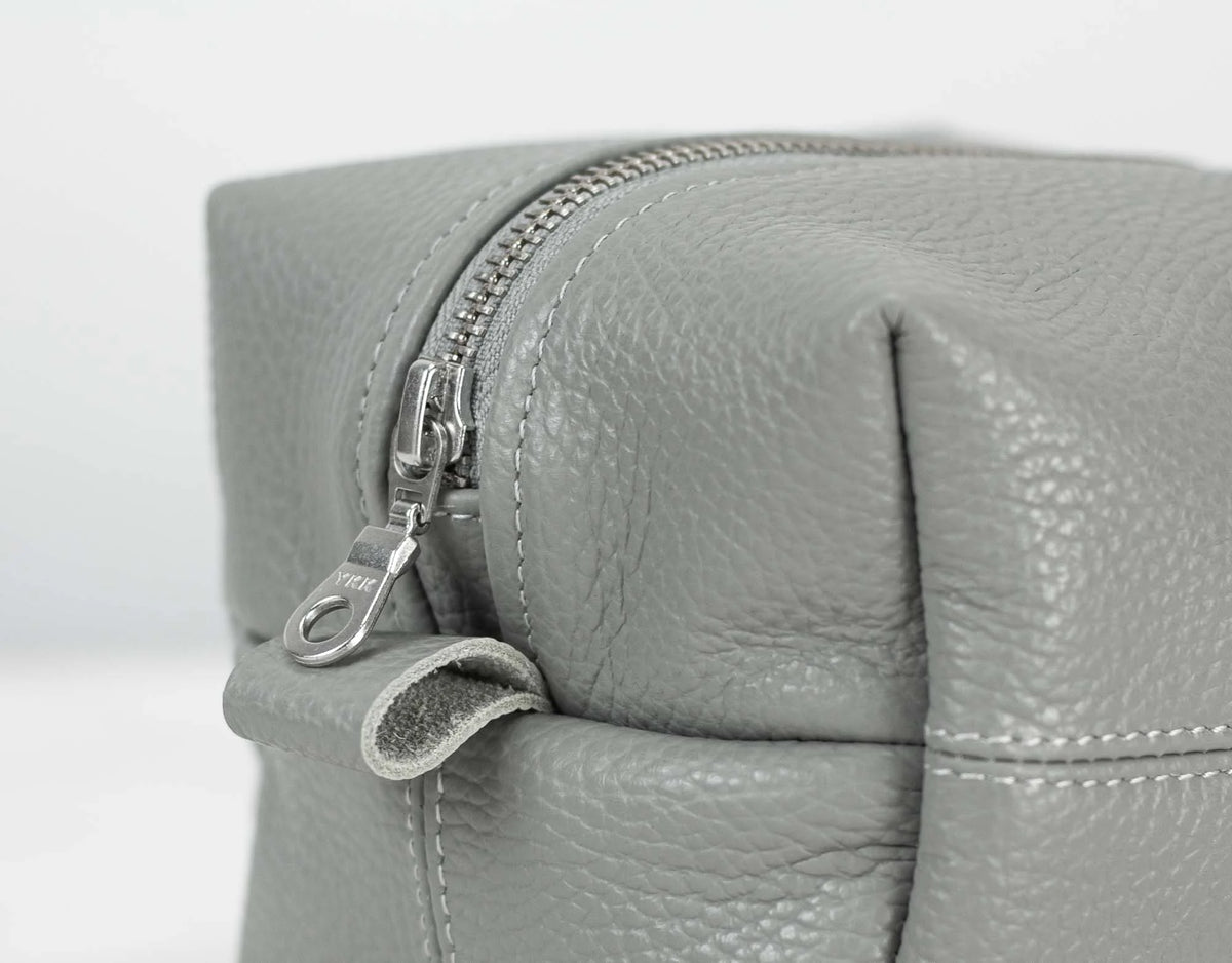 Cube case - Grey pebbled leather