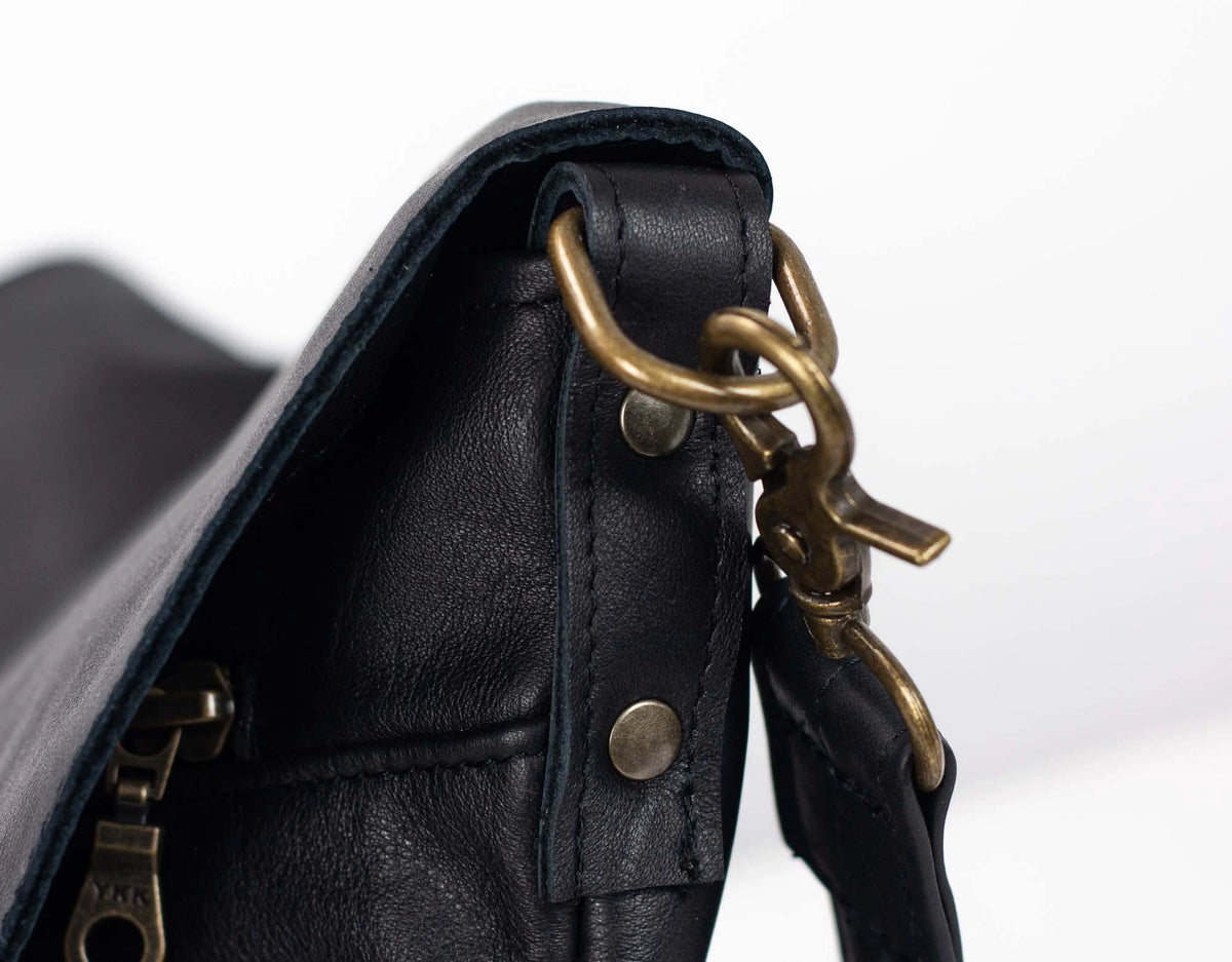 Φάκελος Erato - Μαύρο δέρμα