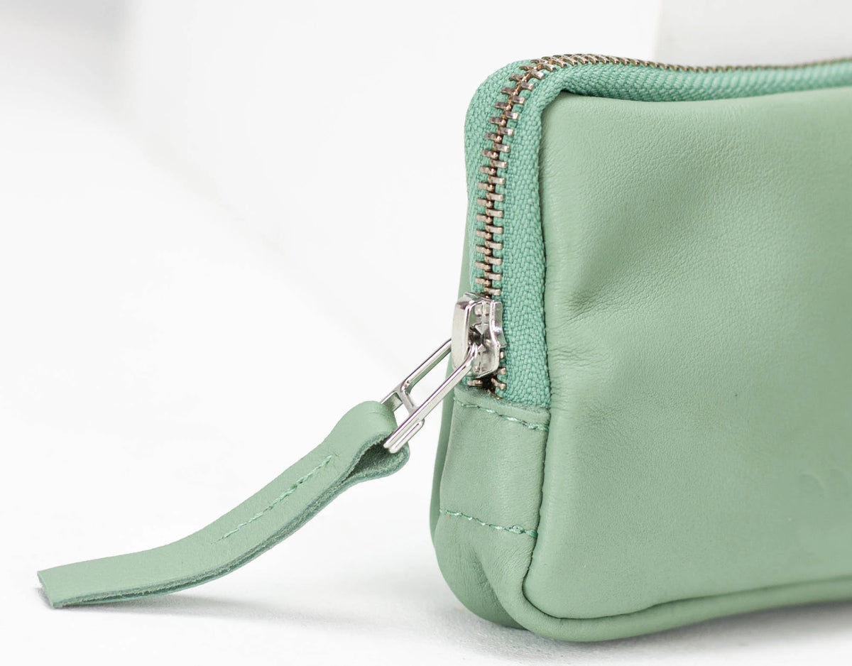 Myrto wallet - Mint green leather
