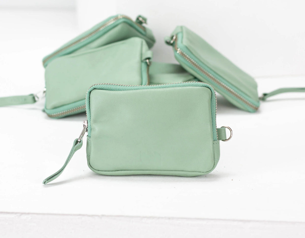 Myrto wallet - Mint green leather