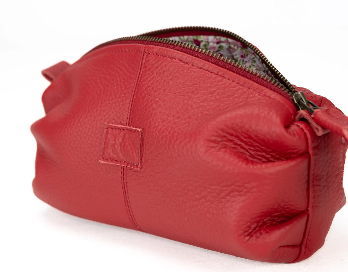 Ariadne case - Red pebbled leather