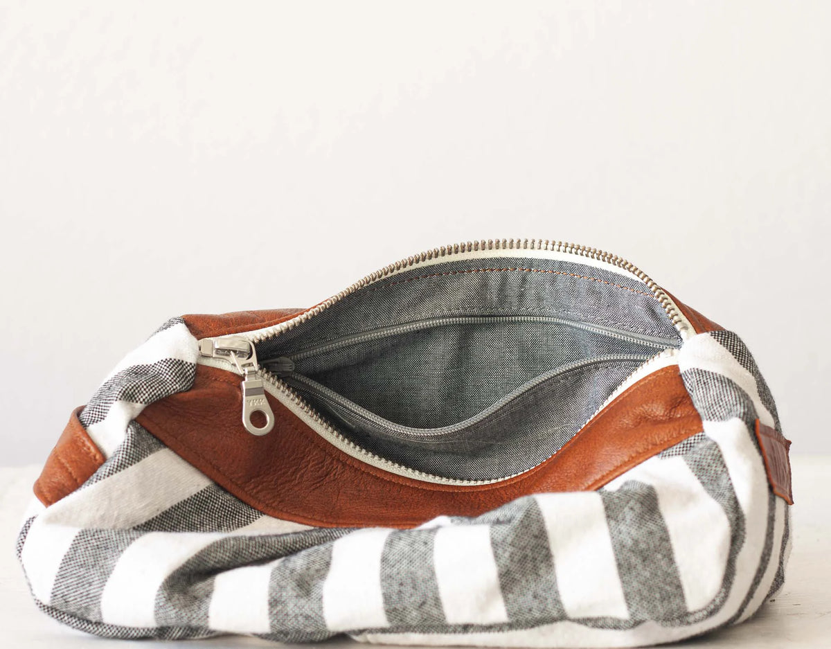 Estia case - Stripe canvas and leather