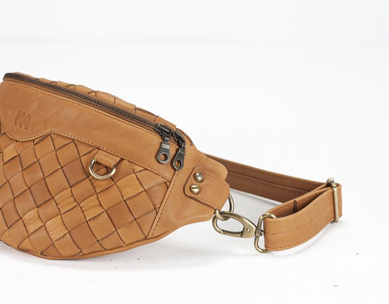 Haris fanny pack - Tabac brown handwoven leather - milloobags