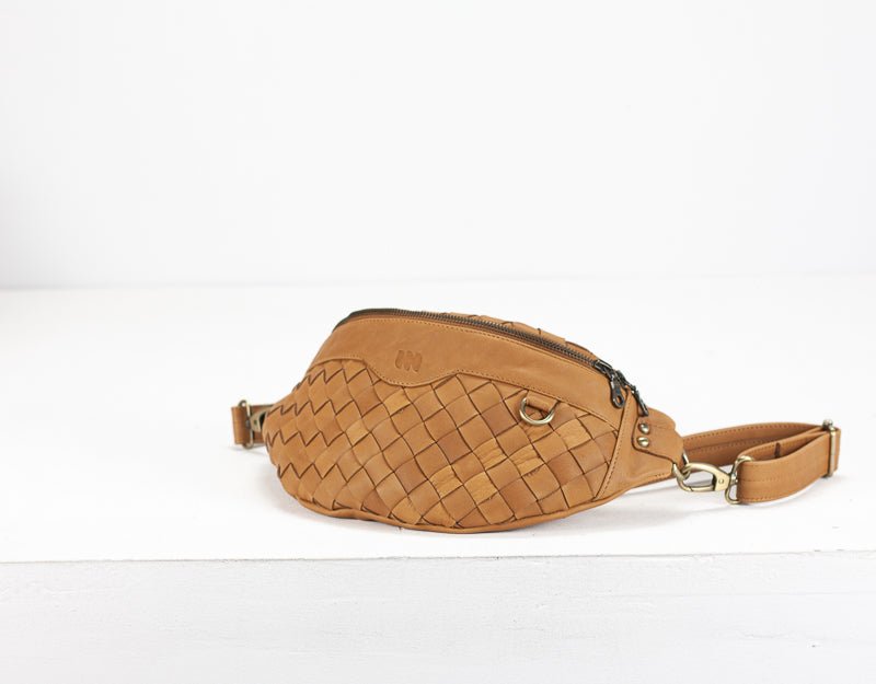 Haris fanny pack - Tabac brown handwoven leather - milloobags