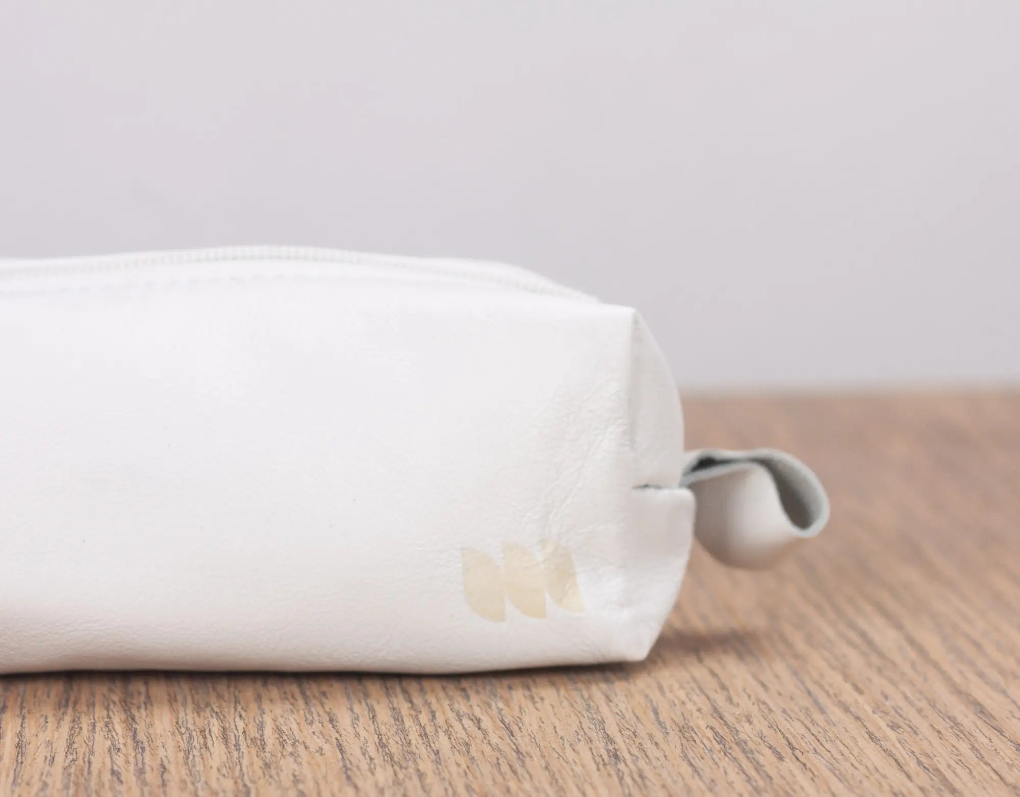 REC Case - White Leather