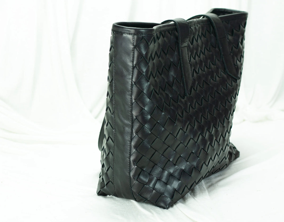 Τσάντα tote Calisto - Μαύρο πλεκτό δέρμα